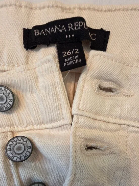 Banana Republic Classic Women's Shorts, Size 26/2 - Picture 8 of 8